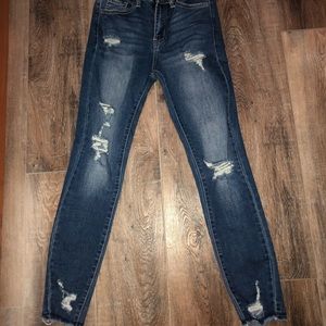 Ripped Skinny Jeans (Lane 201)